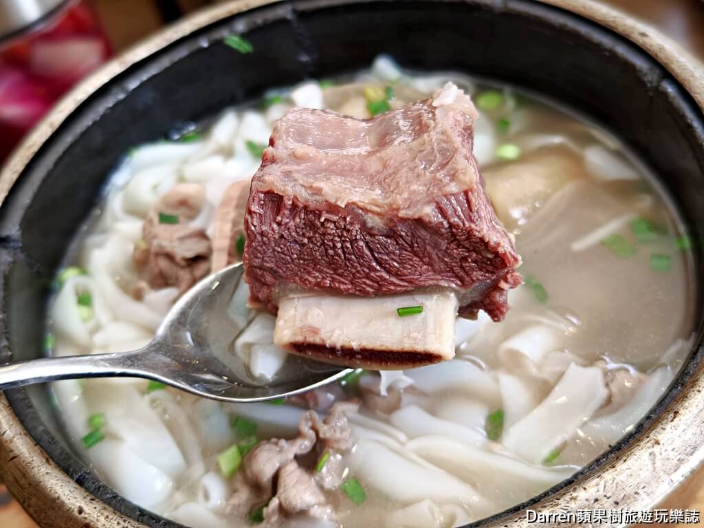 Phở Việt Nam,胡志明市美食,第一郡美食,越南河粉,石鍋河粉,濱城市場美食,米其林必比登推薦,越南米其林