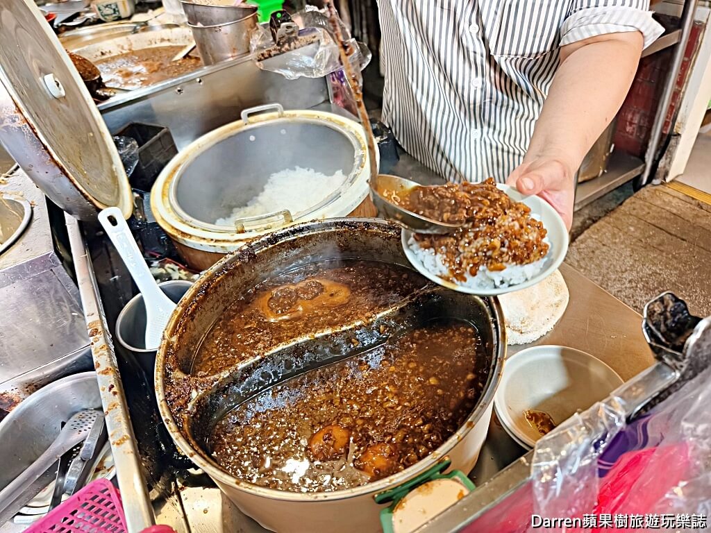 阿金老圓環魯肉飯,新店美食,新店滷肉飯,新店小吃,七張站美食,新店在地美食,新北滷肉飯推薦,新店魯肉飯必吃