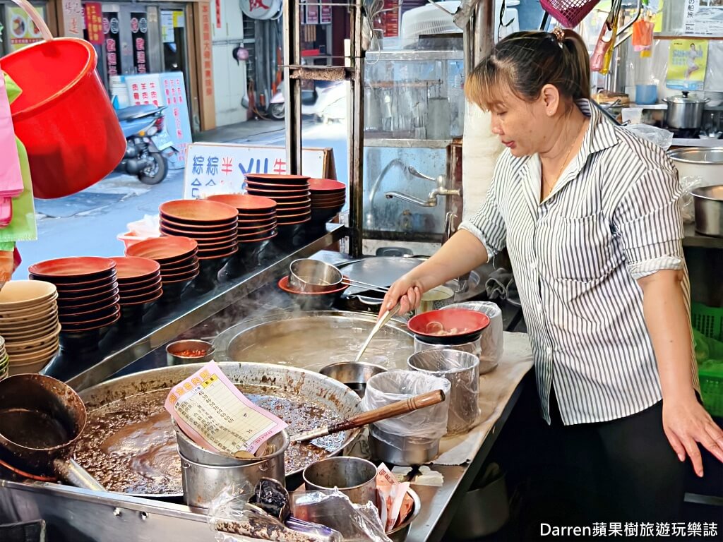 阿金老圓環魯肉飯,新店美食,新店滷肉飯,新店小吃,七張站美食,新店在地美食,新北滷肉飯推薦,新店魯肉飯必吃