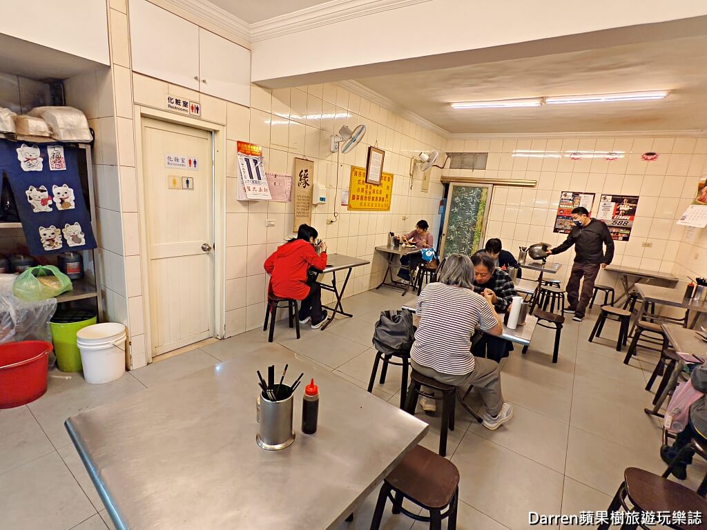 阿金老圓環魯肉飯,新店美食,新店滷肉飯,新店小吃,七張站美食,新店在地美食,新北滷肉飯推薦,新店魯肉飯必吃
