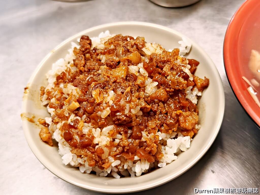 阿金老圓環魯肉飯,新店美食,新店滷肉飯,新店小吃,七張站美食,新店在地美食,新北滷肉飯推薦,新店魯肉飯必吃
