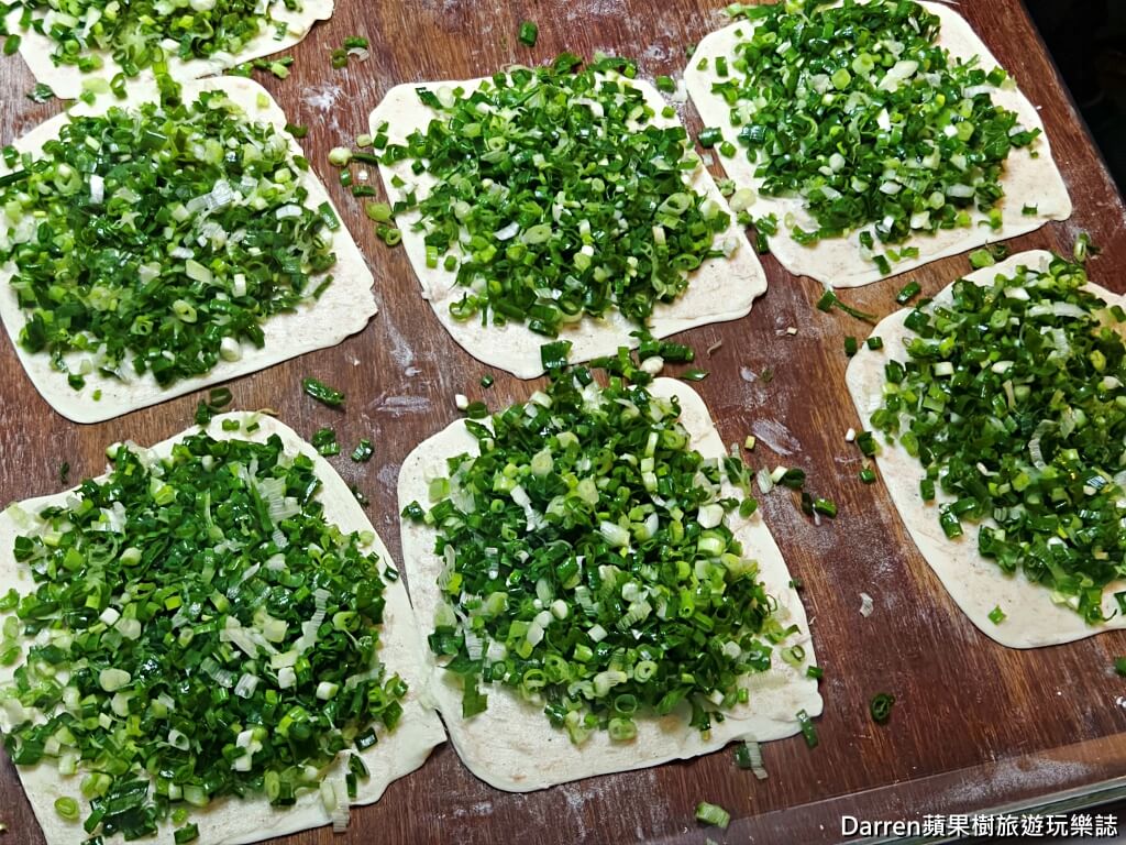 蘆洲總讚手作蔥餅,蘆洲美食,蘆洲夜市美食,蔥油餅,手作蔥餅,蘆洲廟口夜市必吃美食,三民高中站美食推薦