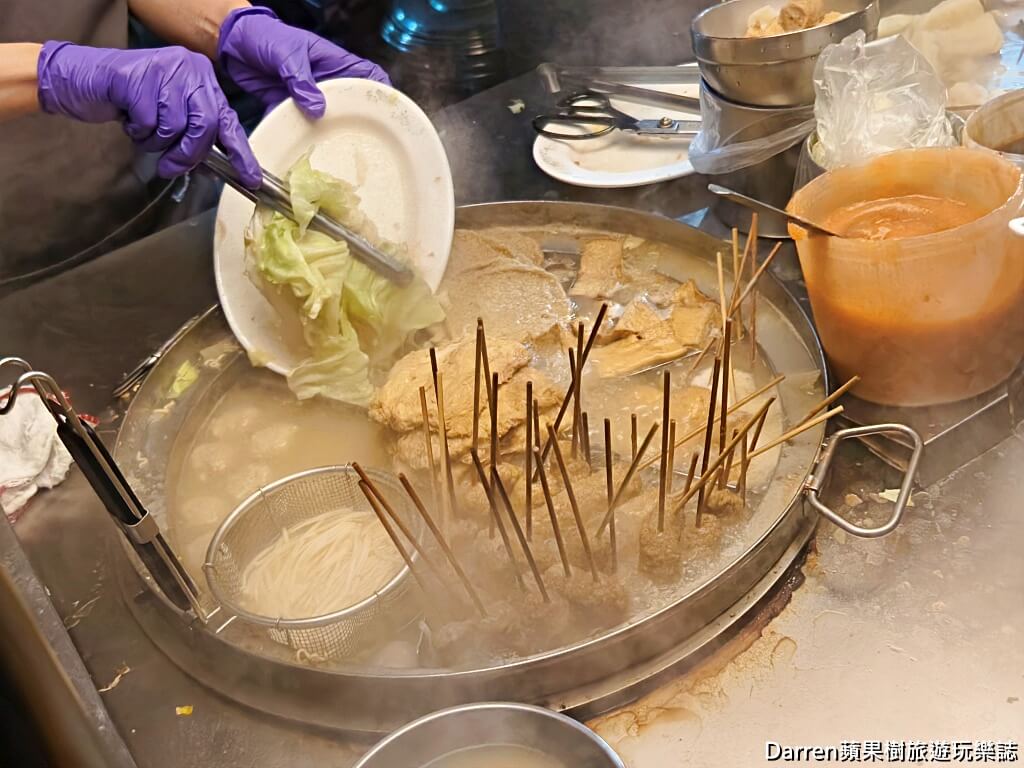 蘆洲黑輪,蘆洲廟口夜市美食,湧蓮寺美食,蘆洲夜市必吃,蘆洲銅板小吃,高雄黑輪,蘆洲在地美食