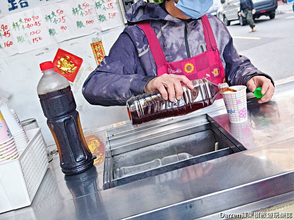 正發青草舖,大稻埕青草茶,台北青草茶推薦,百年青草舖,永樂市場美食,迪化街飲料,古早味青草茶