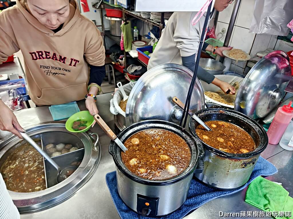 光明街油飯,新店美食,新店油飯,碧潭美食,新店捷運站美食