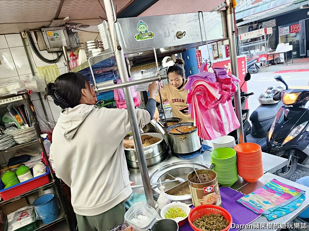 光明街油飯,新店美食,新店油飯,碧潭美食,新店捷運站美食
