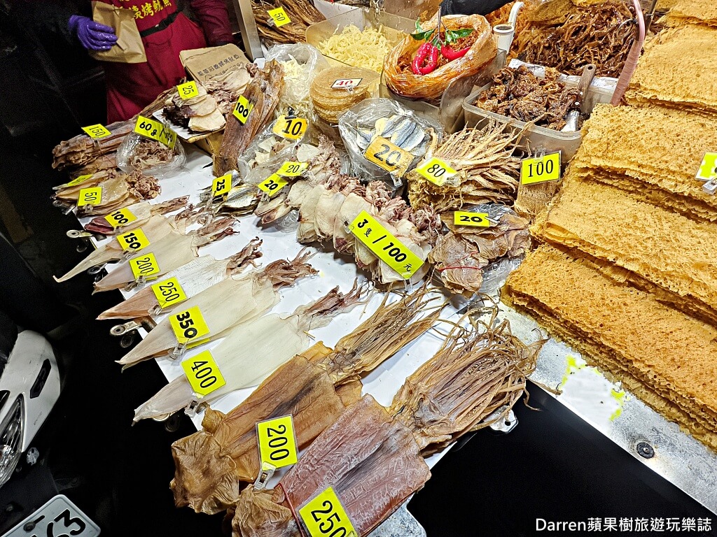 萬華阿嬌姨烤魷魚,艋舺夜市美食,龍山寺站美食,萬華夜市小吃,萬華烤魷魚
