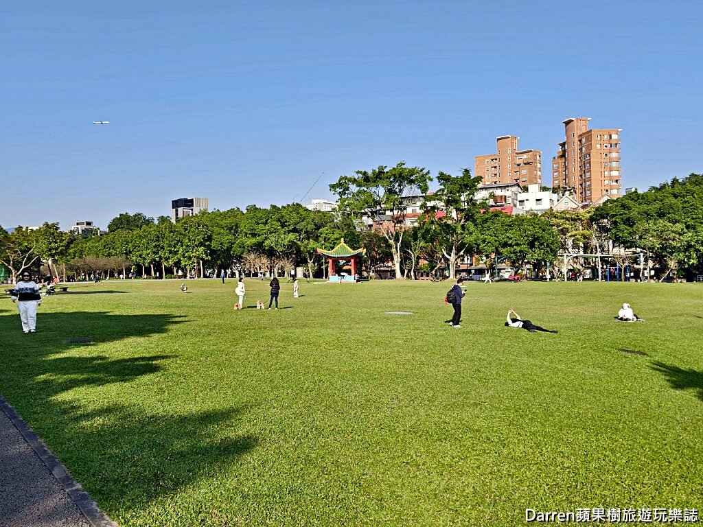 南港一日遊,LaLaport南港,南港親子景點,台北親子景點,親子購物中心,南港LaLaport,南港景點,台北雨天景點