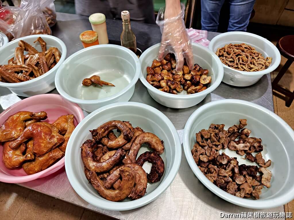 山佳煙燻雞腳,山佳煙燻雞腳72年老店,樹林美食,山佳美食,山佳車站美食,樹林滷味推薦