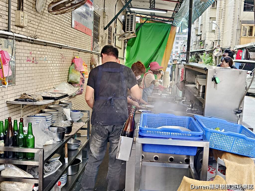 阿明烏醋麵,新莊美食,新莊小吃,新莊乾麵,新莊黑白切,新莊銅板美食