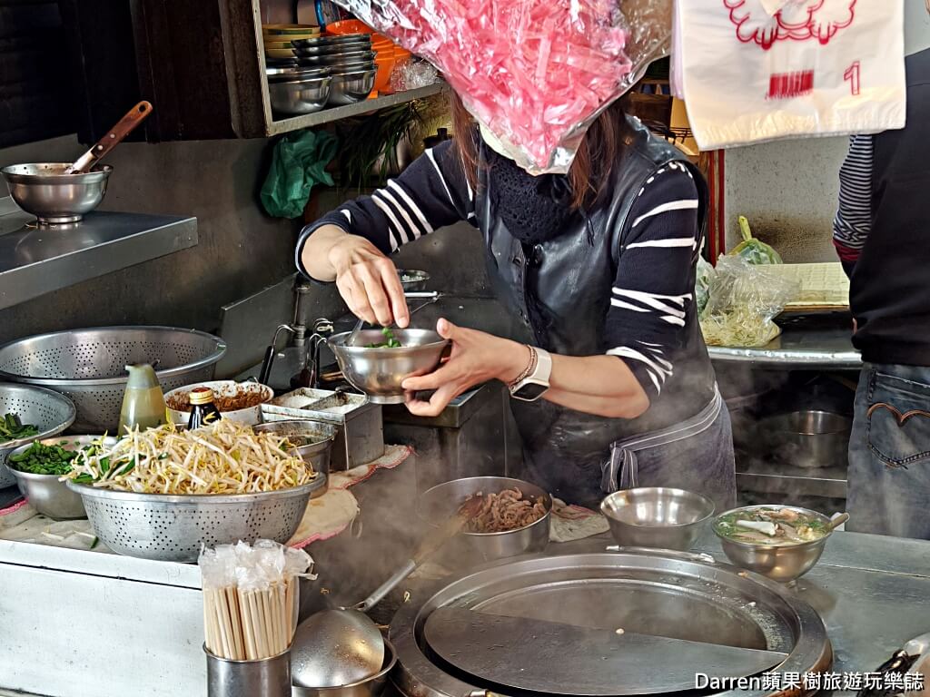 劉媽媽,劉媽媽麵攤,桃園南門市場美食,桃園炸豬肝,桃園什錦麵,桃園早餐,南門市場小吃