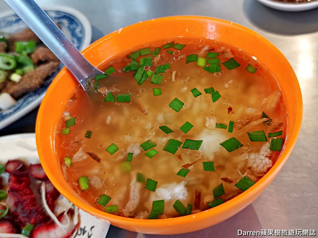 劉媽媽,劉媽媽麵攤,桃園南門市場美食,桃園炸豬肝,桃園什錦麵,桃園早餐,南門市場小吃
