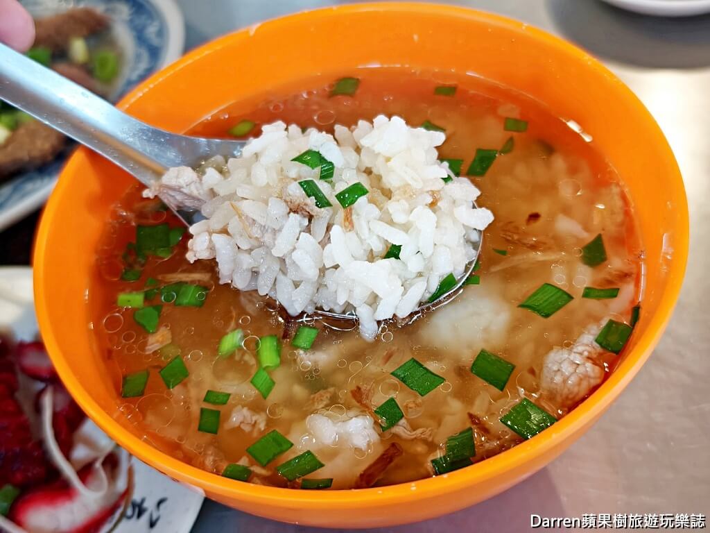 劉媽媽,劉媽媽麵攤,桃園南門市場美食,桃園炸豬肝,桃園什錦麵,桃園早餐,南門市場小吃