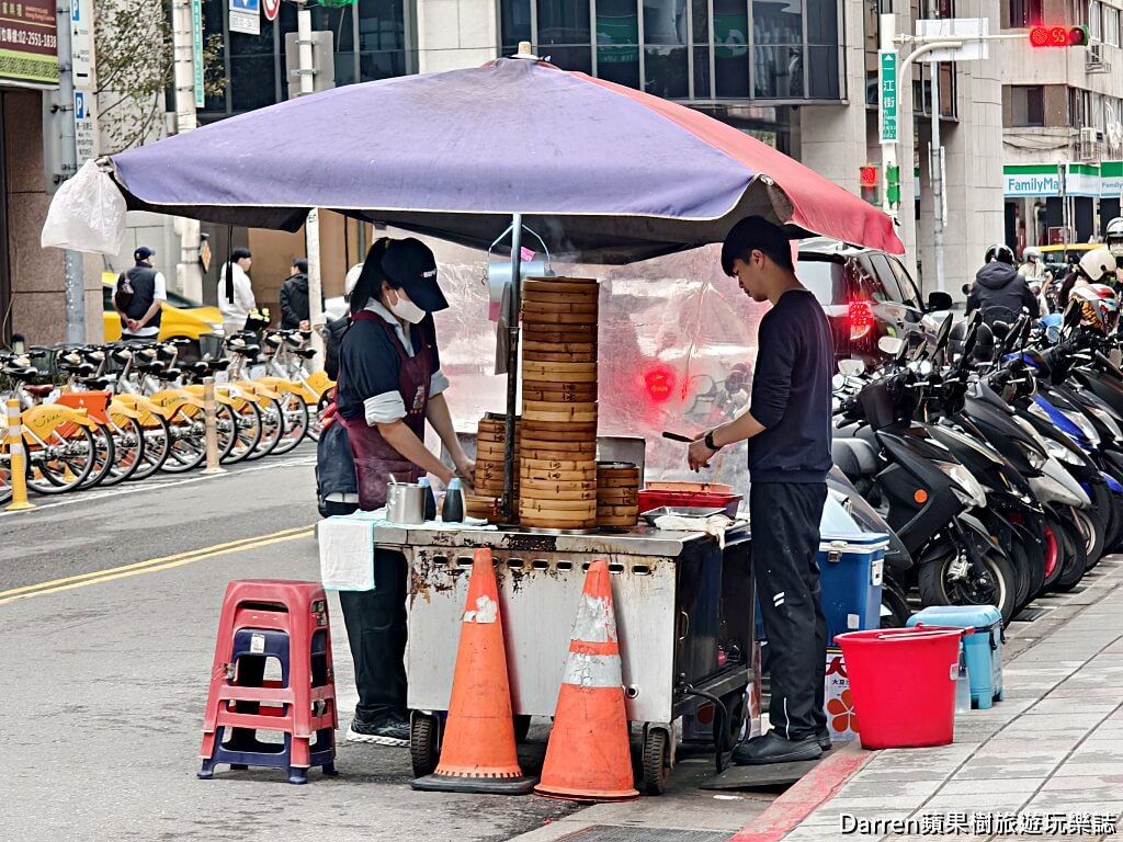 一江小籠包,中山區美食,一江街美食,台北小籠包,中山區小籠包,松江南京站美食,中山區排隊美食,台北路邊攤小吃