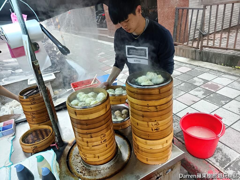 一江小籠包,中山區美食,一江街美食,台北小籠包,中山區小籠包,松江南京站美食,中山區排隊美食,台北路邊攤小吃