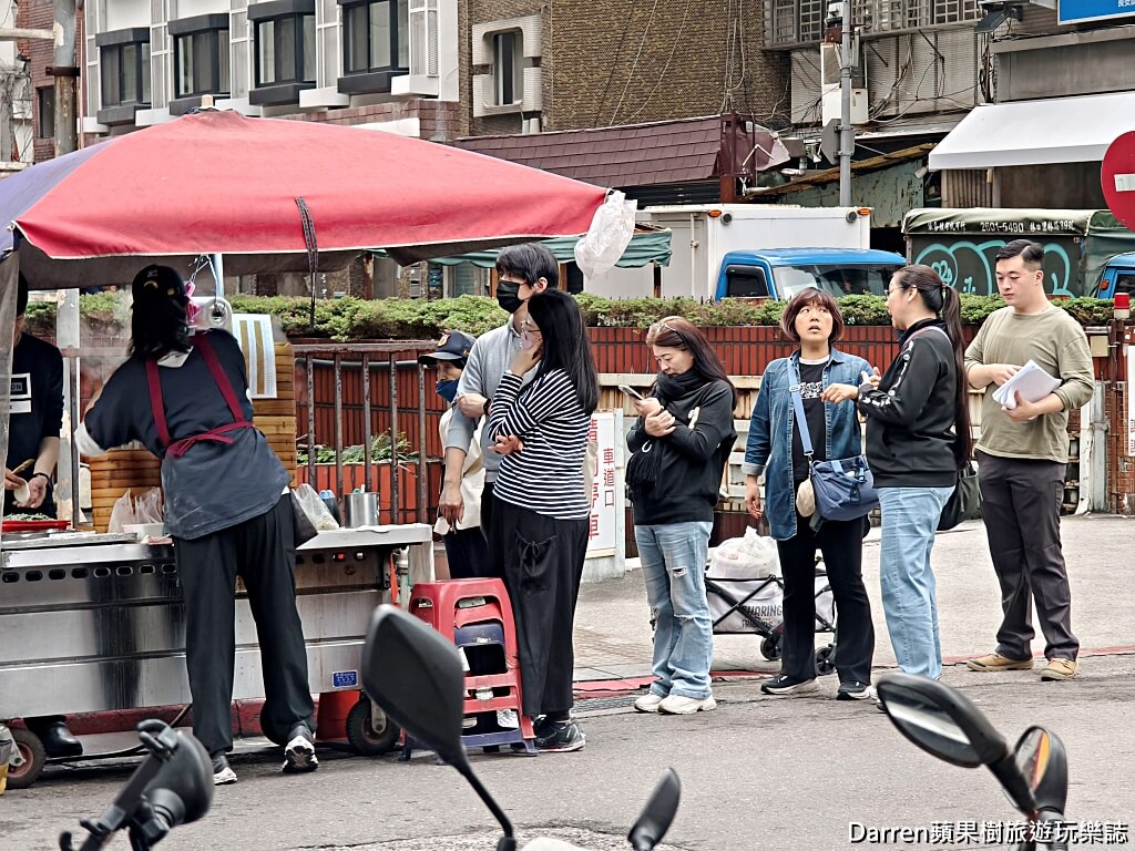 一江小籠包,中山區美食,一江街美食,台北小籠包,中山區小籠包,松江南京站美食,中山區排隊美食,台北路邊攤小吃