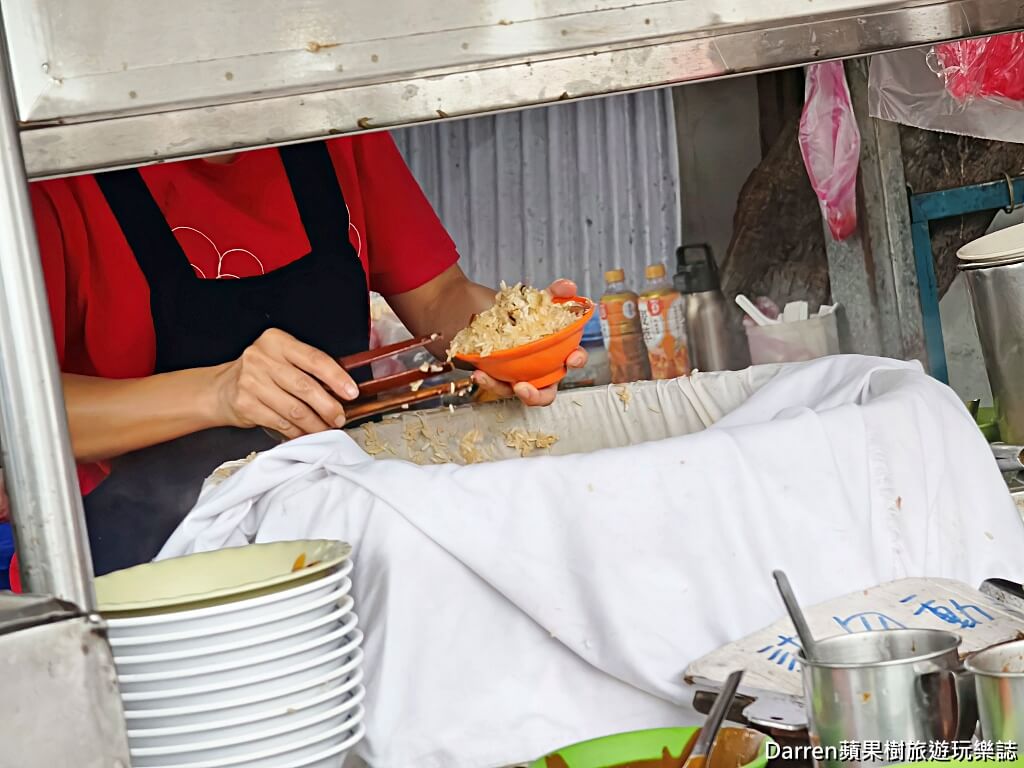 酒泉傳統油飯,圓山美食,台北油飯推薦,大同區小吃,延平北路美食,台北銅板美食,圓山早餐推薦,老字號油飯,台北古早味小吃