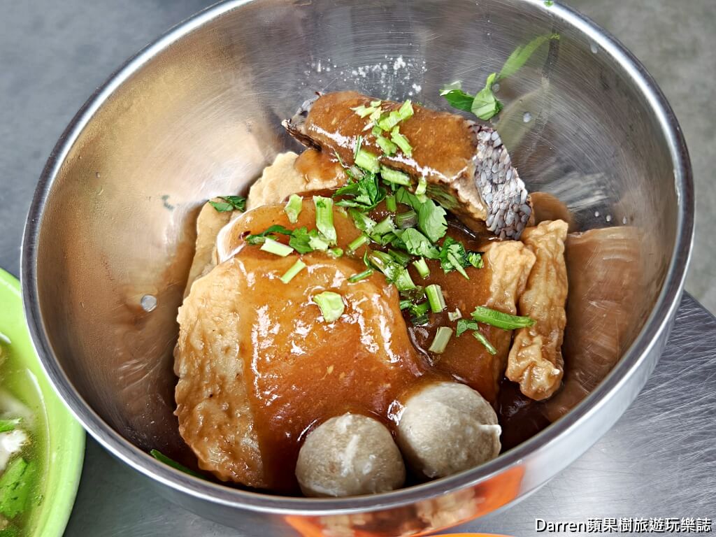 酒泉傳統油飯,圓山美食,台北油飯推薦,大同區小吃,延平北路美食,台北銅板美食,圓山早餐推薦,老字號油飯,台北古早味小吃