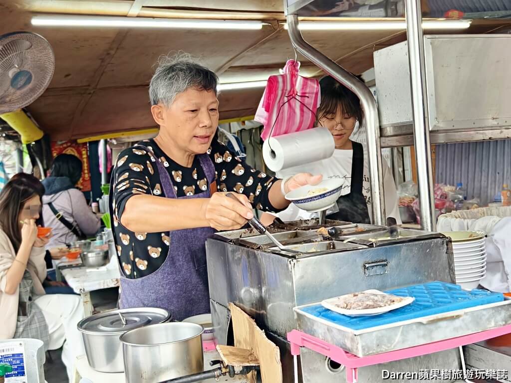 酒泉傳統油飯,圓山美食,台北油飯推薦,大同區小吃,延平北路美食,台北銅板美食,圓山早餐推薦,老字號油飯,台北古早味小吃