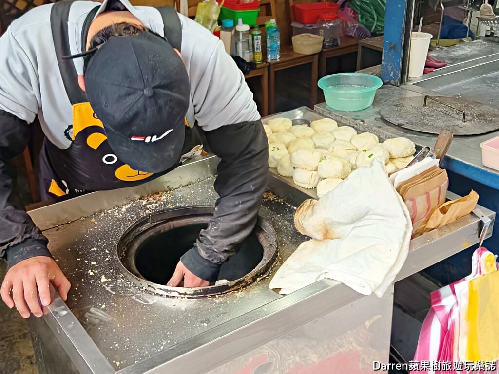 台北胡椒餅推薦,大橋頭胡椒餅,台北大同區美食,大橋頭美食必吃,台北百年老店,炭烤胡椒餅推薦