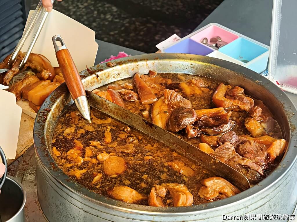 新莊美食,新莊排隊便當,新莊焢肉飯,新莊控肉飯,中港路美食,新莊便當推薦