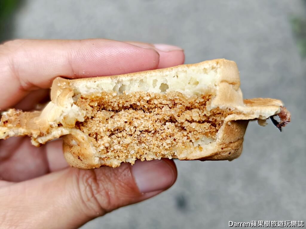 南機場夜市美食,無名車輪餅,南機場紅豆餅,台北車輪餅推薦,中華路紅豆餅,台北銅板美食,南機場排隊小吃
