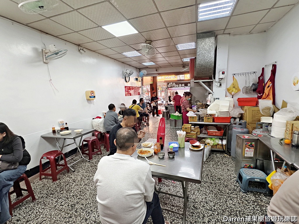 新莊美食,新莊蚵仔麵線,新莊臭豆腐推薦,新莊小吃,中港路美食,新莊在地美食,新北麵線推薦