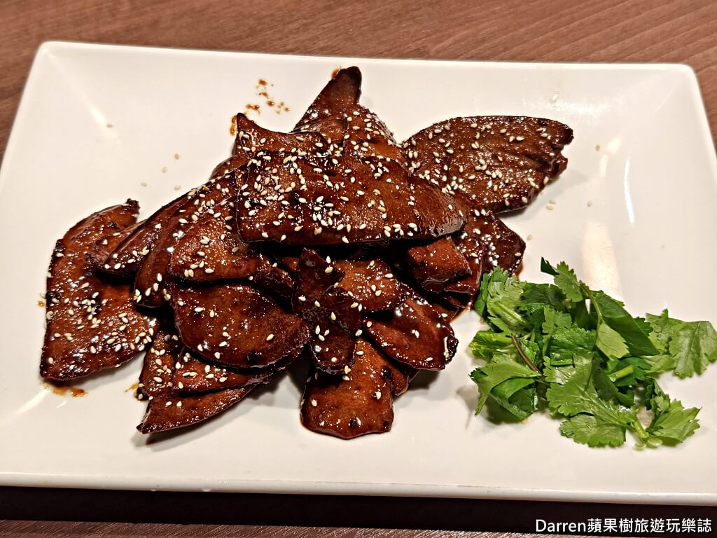 川郎活蟹海鮮料理,台北帝王蟹推薦,中山區海鮮餐廳,吉林路美食,活體帝王蟹三吃,台北活蟹料理,帝王蟹火鍋,炭烤蟹腳,台北聚餐餐廳,行天宮美食