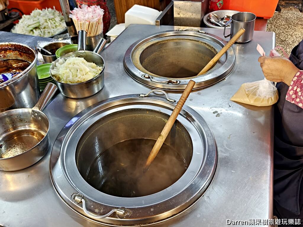 蔡家排骨飯,板橋排骨飯,府中美食,板橋便當推薦,板橋控肉飯,福德市場美食,板橋老店美食,府中便當推薦,板橋排隊便當,新北排骨飯推薦