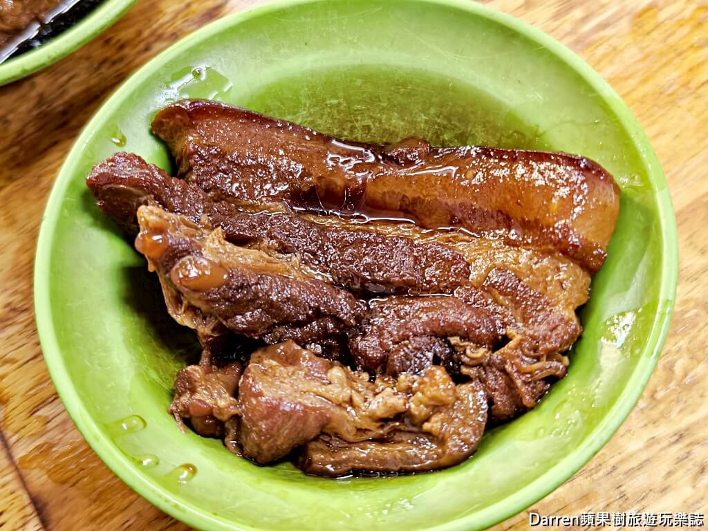 蔡家排骨飯,板橋排骨飯,府中美食,板橋便當推薦,板橋控肉飯,福德市場美食,板橋老店美食,府中便當推薦,板橋排隊便當,新北排骨飯推薦
