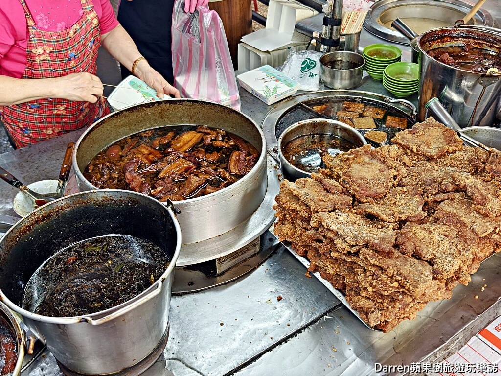 蔡家排骨飯,板橋排骨飯,府中美食,板橋便當推薦,板橋控肉飯,福德市場美食,板橋老店美食,府中便當推薦,板橋排隊便當,新北排骨飯推薦