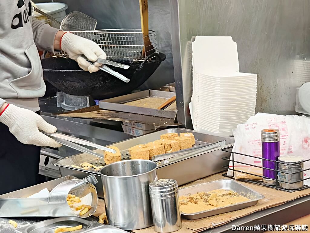 桃園美食, 平鎮美食, 義興公園臭豆腐2店, 平鎮臭豆腐推薦, 桃園臭豆腐, 平鎮小吃, 桃園銅板美食, 義興公園美食, 平鎮午餐推薦, 平鎮晚餐推薦
