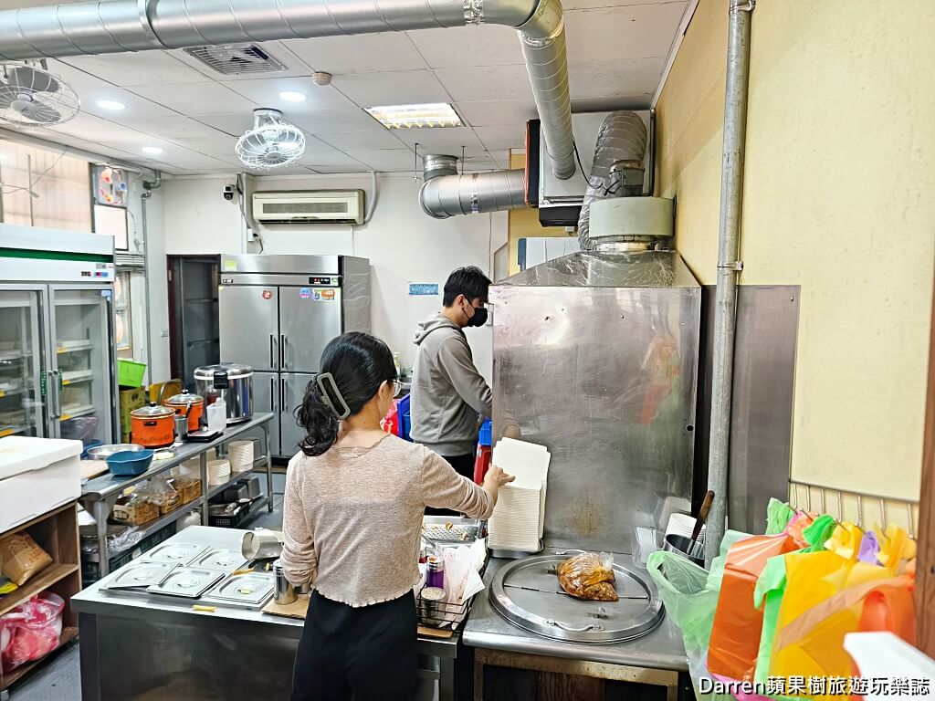 桃園美食, 平鎮美食, 義興公園臭豆腐2店, 平鎮臭豆腐推薦, 桃園臭豆腐, 平鎮小吃, 桃園銅板美食, 義興公園美食, 平鎮午餐推薦, 平鎮晚餐推薦