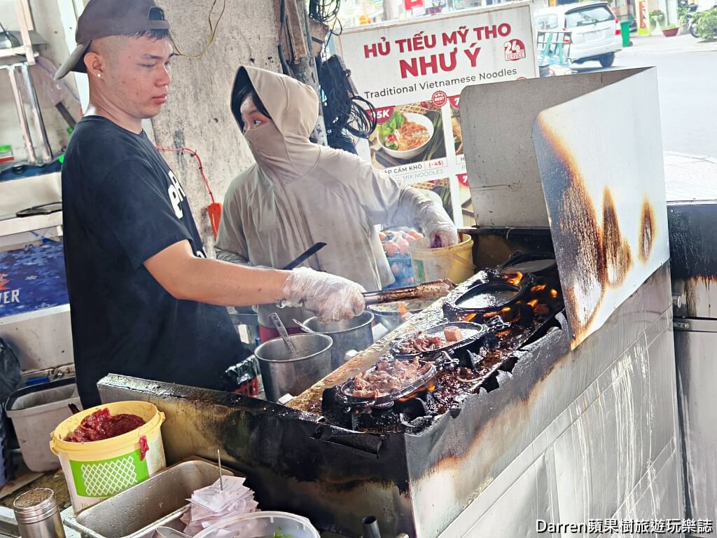 胡志明美食,胡志明早餐,越南早餐推薦,Bò Né,越南鐵板牛,胡志明必吃,越南法國麵包,胡志明第一郡美食