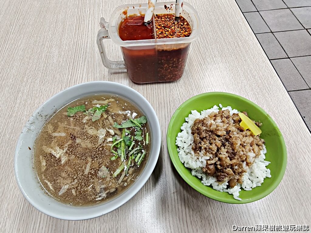 新莊美食,正統肉羹麵,新莊肉羹麵,新莊宵夜,新莊小吃,24小時美食,新莊銅板小吃,幸福站美食