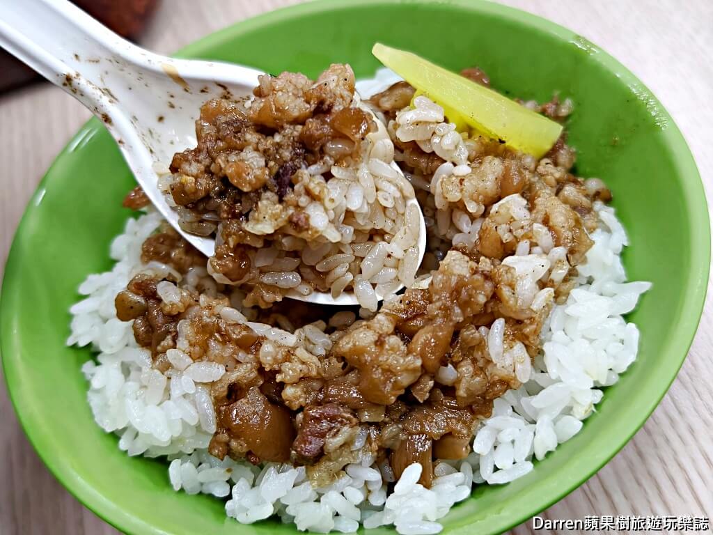 新莊美食,正統肉羹麵,新莊肉羹麵,新莊宵夜,新莊小吃,24小時美食,新莊銅板小吃,幸福站美食