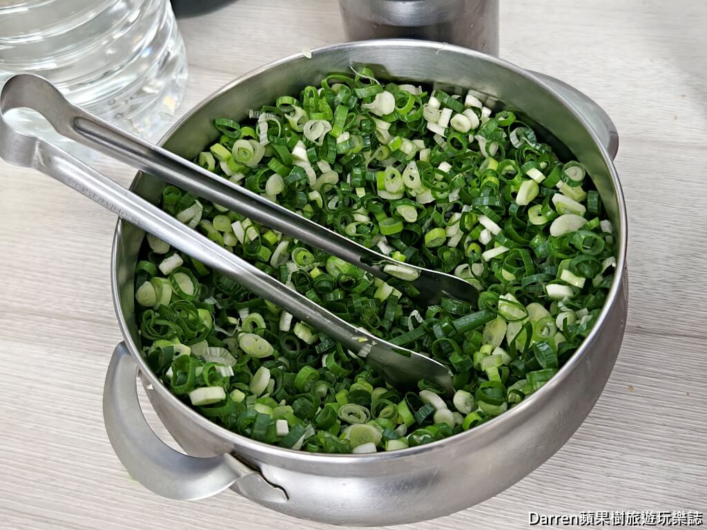 苗栗美食,頭份美食,頭份早餐,苗栗早餐推薦,頭份鮮肉湯包,苗栗湯包推薦,頭份小籠包,爆汁湯包,現包現蒸湯包,苗栗必吃美食,頭份交流道美食,頭份排隊美食,蔥花湯包,苗栗小吃推薦