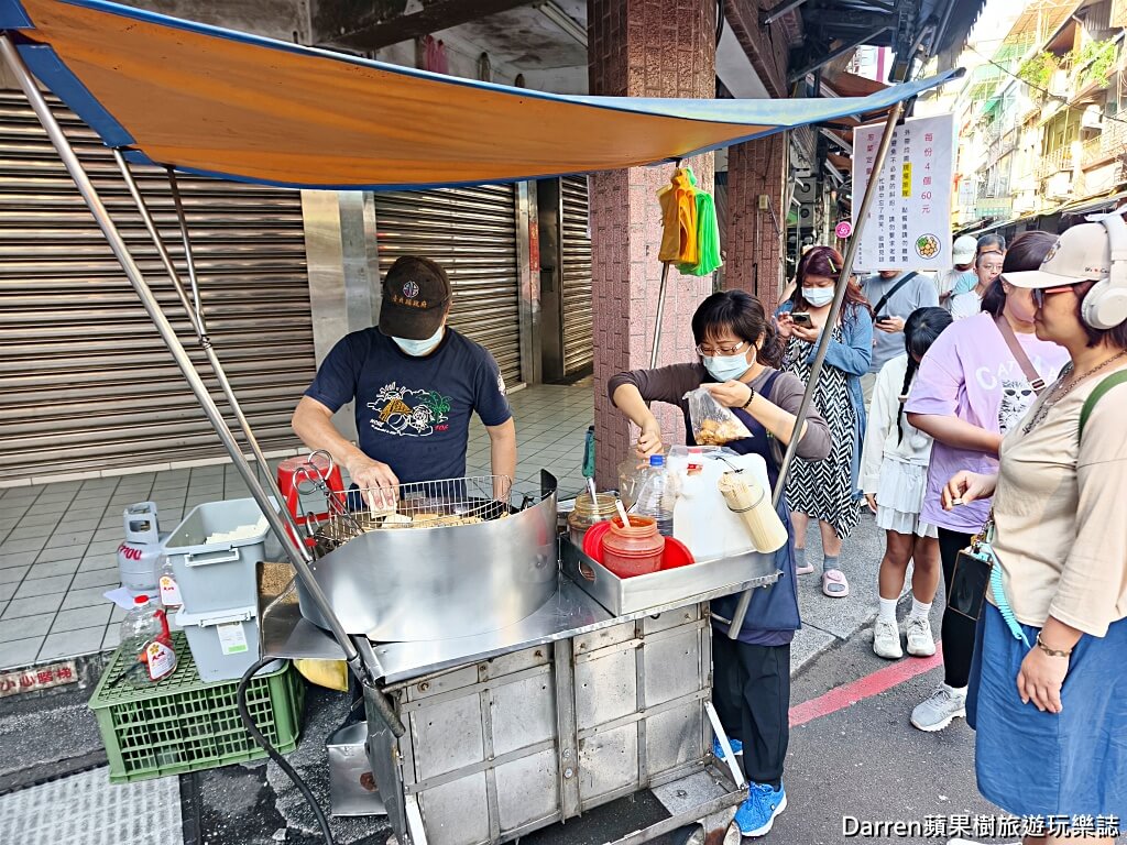 七堵無名臭豆腐,七堵臭豆腐,七堵美食,基隆臭豆腐推薦,基隆七堵美食,七堵下午茶推薦,七堵排隊美食,七堵在地美食,七堵小吃推薦,基隆小吃,七堵必吃,基隆臭豆腐,南興路美食,七堵老店,七堵銅板美食