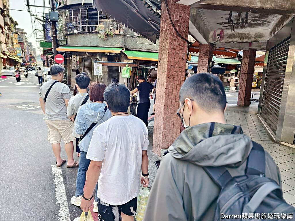 七堵無名臭豆腐,七堵臭豆腐,七堵美食,基隆臭豆腐推薦,基隆七堵美食,七堵下午茶推薦,七堵排隊美食,七堵在地美食,七堵小吃推薦,基隆小吃,七堵必吃,基隆臭豆腐,南興路美食,七堵老店,七堵銅板美食