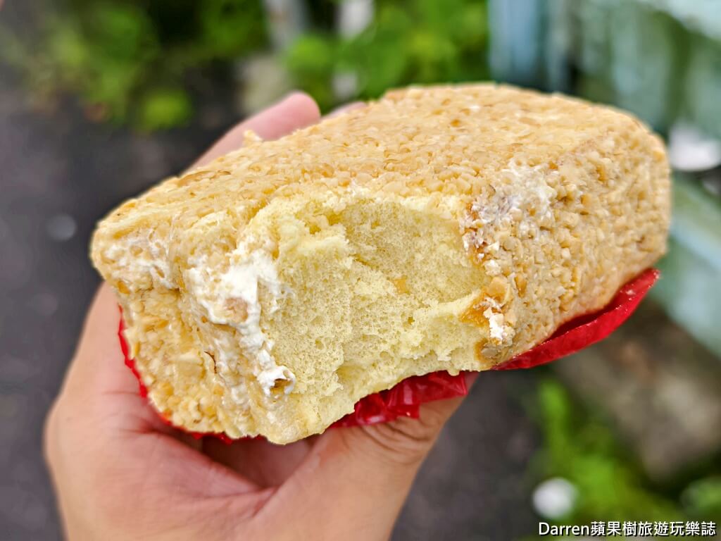 瑞芳美食,四腳亭美食,京香麵包店,瑞芳麵包店,四腳亭麵包店,瑞芳花生蛋糕,花生蛋糕推薦,新北麵包店,古早味麵包店,四腳亭車站美食,瑞芳甜點推薦,瑞芳小吃,台灣古早味麵包,花生蛋糕必買