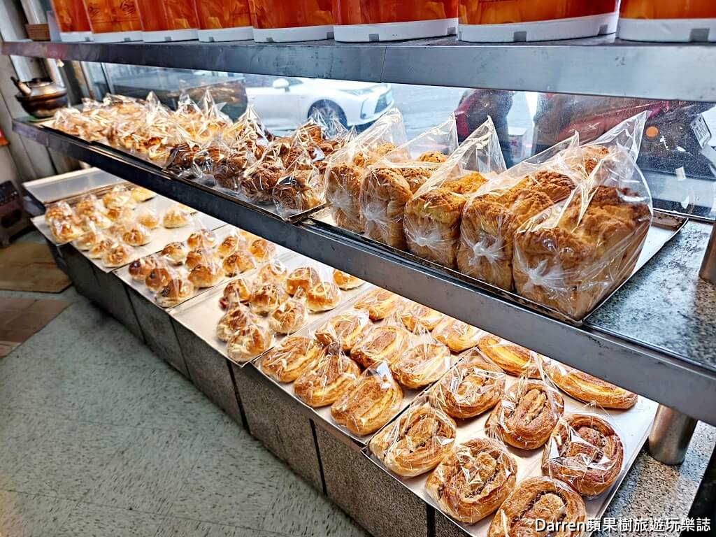 瑞芳美食,四腳亭美食,京香麵包店,瑞芳麵包店,四腳亭麵包店,瑞芳花生蛋糕,花生蛋糕推薦,新北麵包店,古早味麵包店,四腳亭車站美食,瑞芳甜點推薦,瑞芳小吃,台灣古早味麵包,花生蛋糕必買