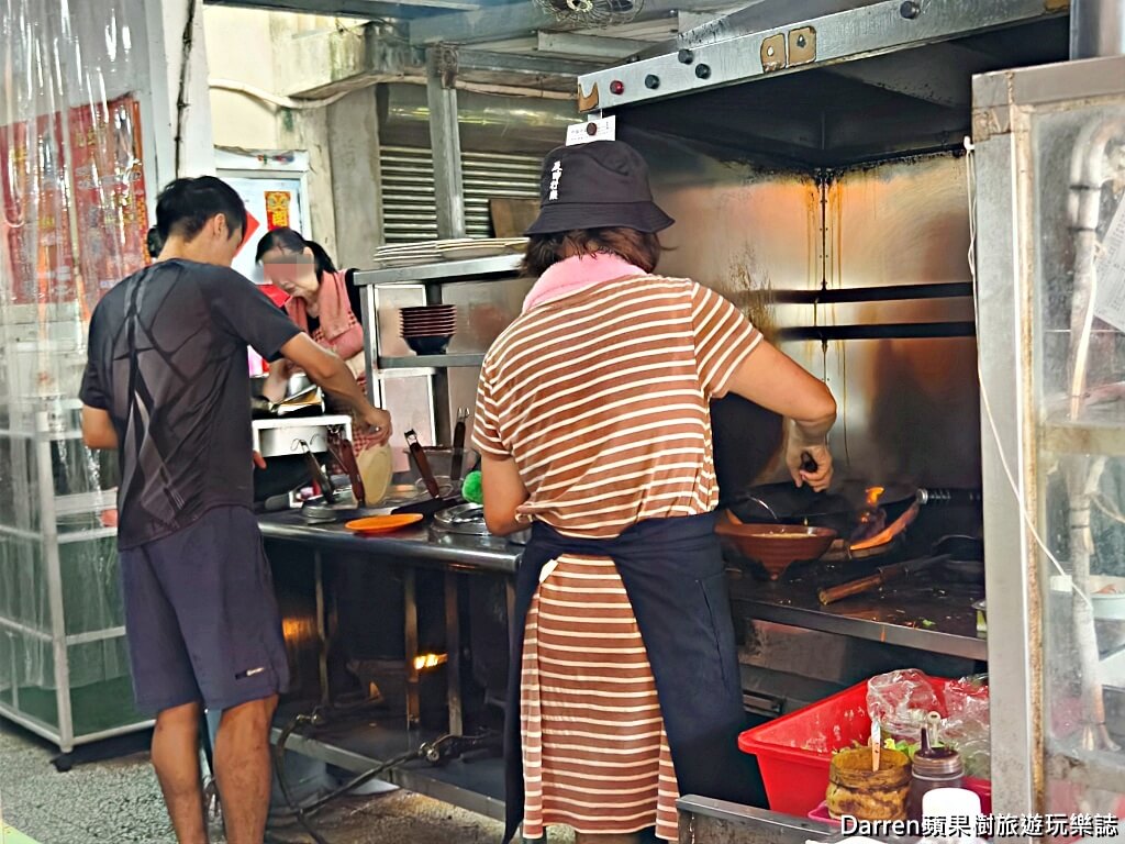 阿揚什錦麵,四腳亭美食,瑞芳美食,四腳亭小吃,瑞芳什錦麵,四腳亭車站美食,瑞芳麵店推薦,瑞芳在地美食,四腳亭咖哩炒麵,瑞芳老店美食,瑞芳午餐推薦,瑞芳晚餐推薦,基隆美食延伸推薦,四腳亭必吃