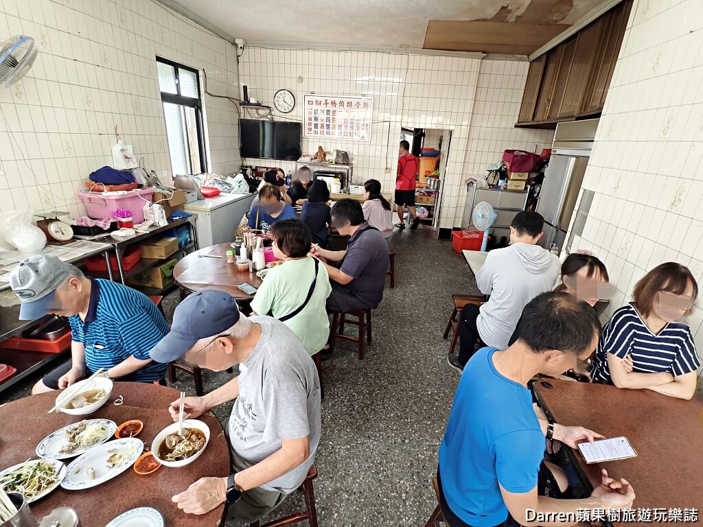 橋頭排骨麵,瑞芳美食,四腳亭美食,瑞芳排骨酥麵,四腳亭排骨酥麵,芋頭排骨酥麵,基隆排骨酥麵,新北排隊美食,瑞芳小吃,四腳亭小吃