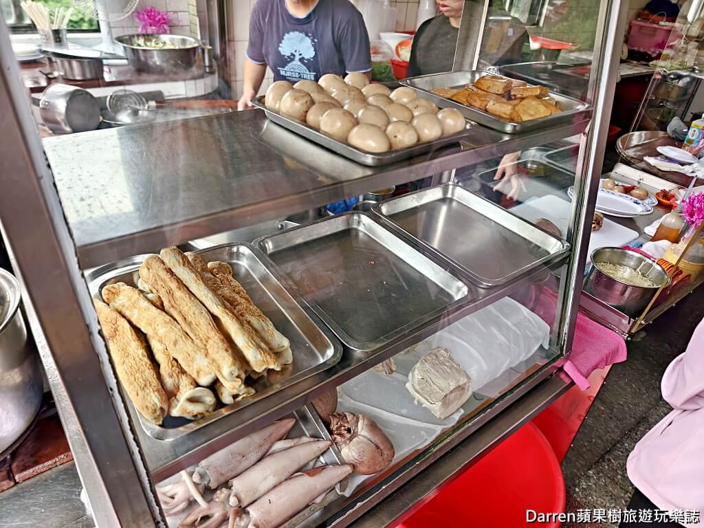 橋頭排骨麵,瑞芳美食,四腳亭美食,瑞芳排骨酥麵,四腳亭排骨酥麵,芋頭排骨酥麵,基隆排骨酥麵,新北排隊美食,瑞芳小吃,四腳亭小吃