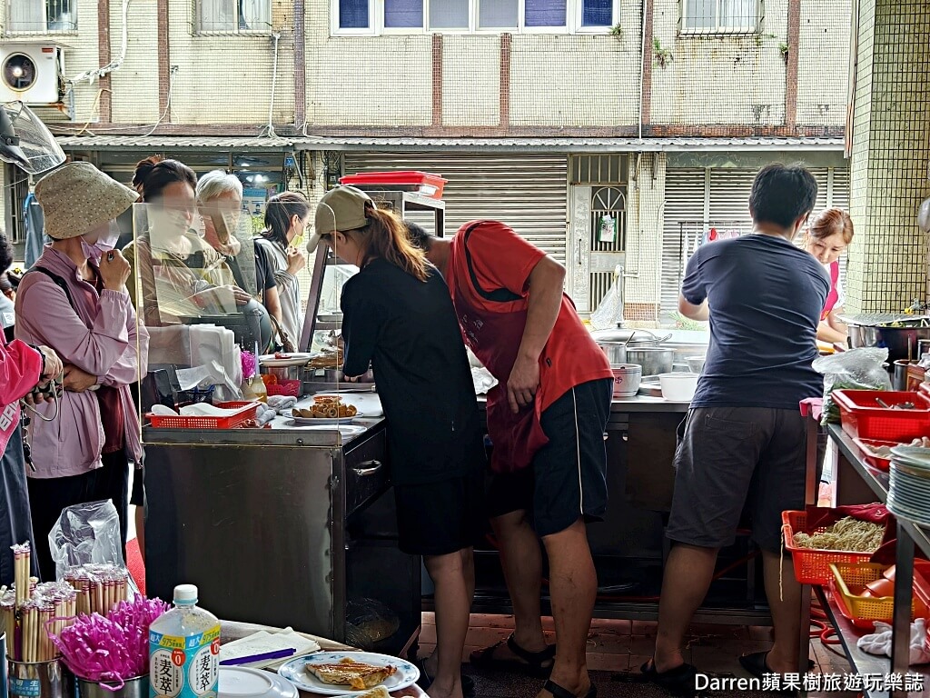 橋頭排骨麵,瑞芳美食,四腳亭美食,瑞芳排骨酥麵,四腳亭排骨酥麵,芋頭排骨酥麵,基隆排骨酥麵,新北排隊美食,瑞芳小吃,四腳亭小吃