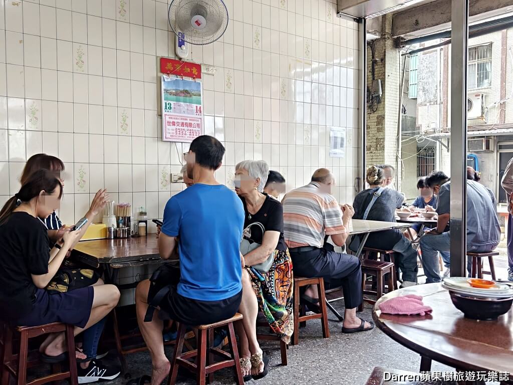 橋頭排骨麵,瑞芳美食,四腳亭美食,瑞芳排骨酥麵,四腳亭排骨酥麵,芋頭排骨酥麵,基隆排骨酥麵,新北排隊美食,瑞芳小吃,四腳亭小吃