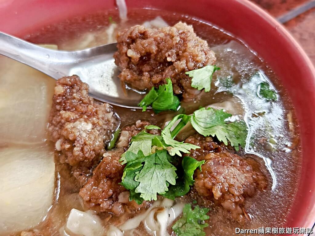 橋頭排骨麵,瑞芳美食,四腳亭美食,瑞芳排骨酥麵,四腳亭排骨酥麵,芋頭排骨酥麵,基隆排骨酥麵,新北排隊美食,瑞芳小吃,四腳亭小吃