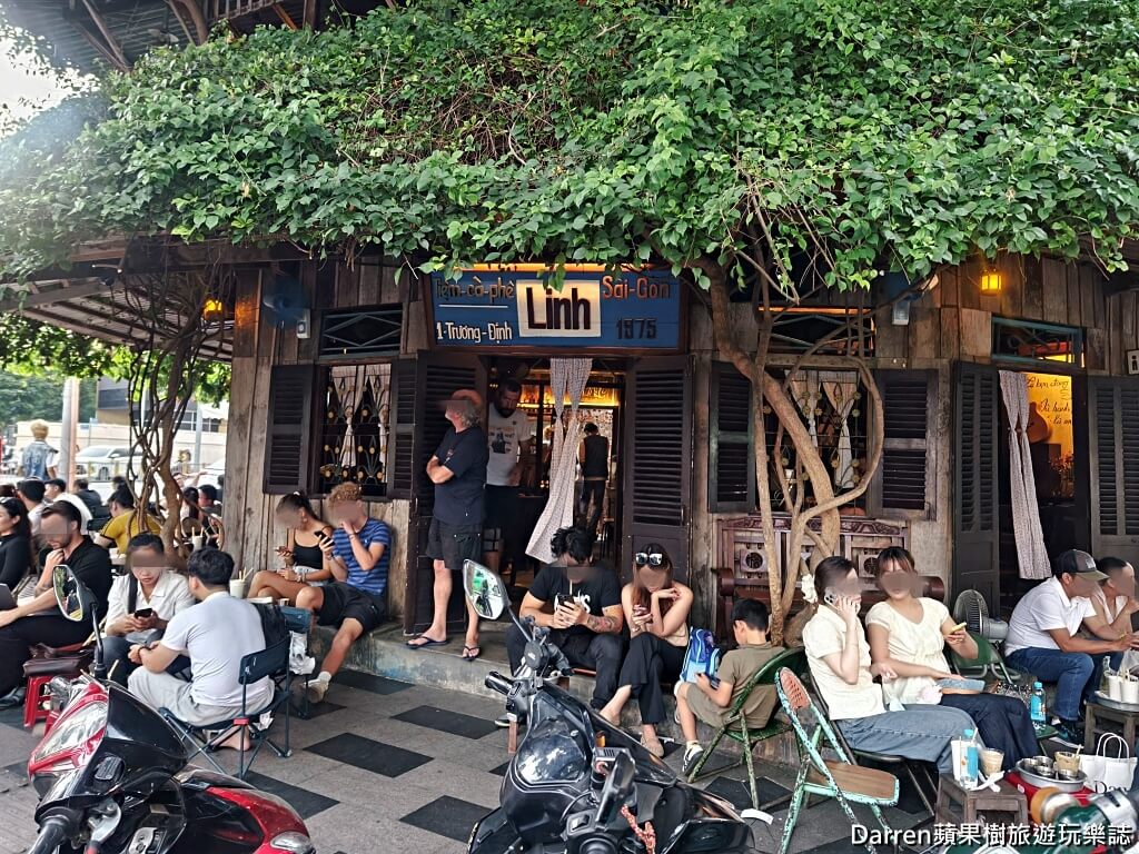 Cà phê Linh,胡志明市咖啡廳,胡志明市咖啡推薦,越南咖啡,越南鹽咖啡,越南椰子咖啡,第一郡咖啡,濱城市場美食,濱城市場咖啡廳,胡志明市美食,胡志明自由行,越南自由行
