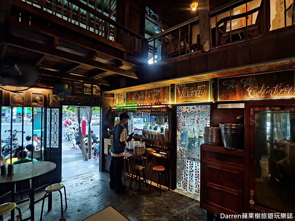 Cà phê Linh,胡志明市咖啡廳,胡志明市咖啡推薦,越南咖啡,越南鹽咖啡,越南椰子咖啡,第一郡咖啡,濱城市場美食,濱城市場咖啡廳,胡志明市美食,胡志明自由行,越南自由行