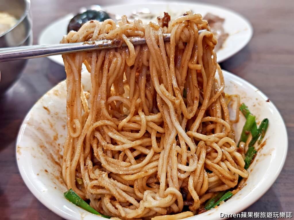 老程麵店,大橋頭美食,延平北路美食,大同區美食,台北乾麵推薦,台北炸醬麵,台北麻醬麵,台北老店,台北小吃,雙醬乾麵,台北滷味